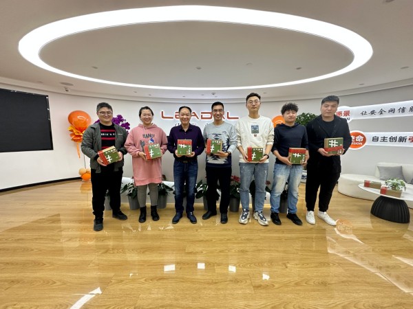 爱码士，全“猿”出击